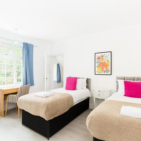 Beautiful 6 Bedroom House For 17 Guests Next To Edgbaston Stadium Birmingham Esterno foto