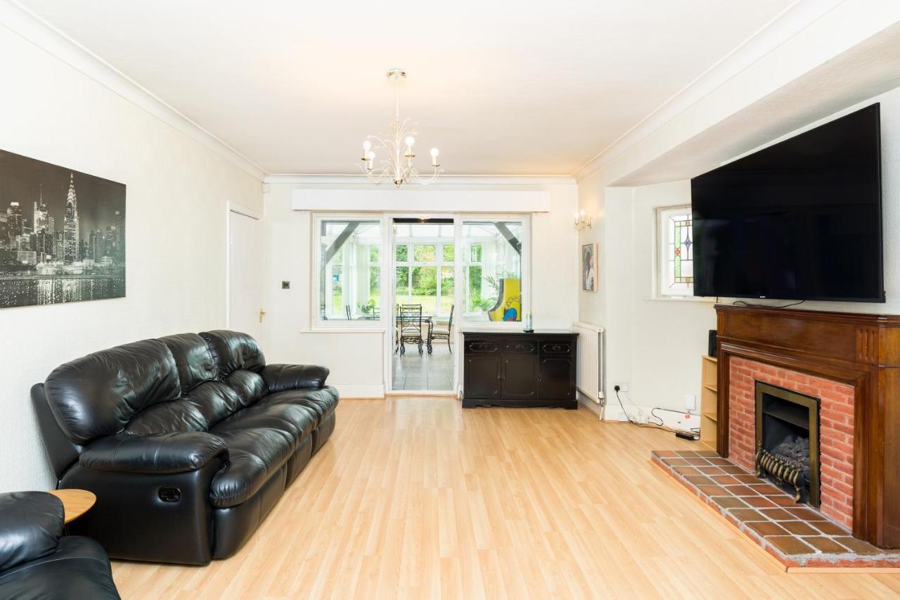 Beautiful 6 Bedroom House For 17 Guests Next To Edgbaston Stadium Birmingham Esterno foto