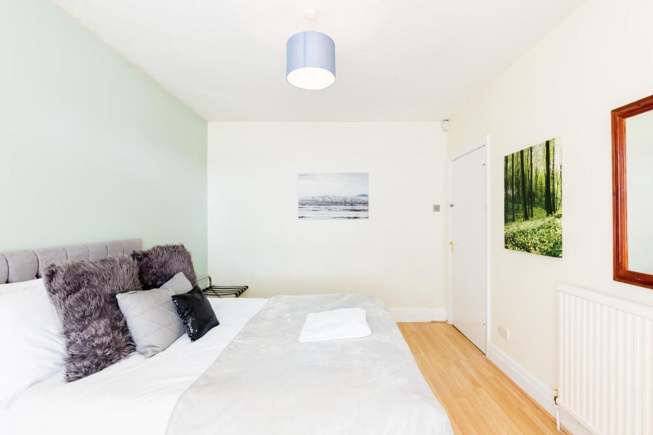 Beautiful 6 Bedroom House For 17 Guests Next To Edgbaston Stadium Birmingham Esterno foto