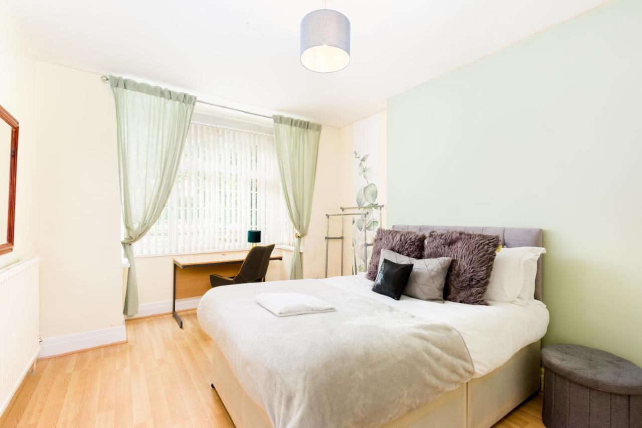 Beautiful 6 Bedroom House For 17 Guests Next To Edgbaston Stadium Birmingham Esterno foto