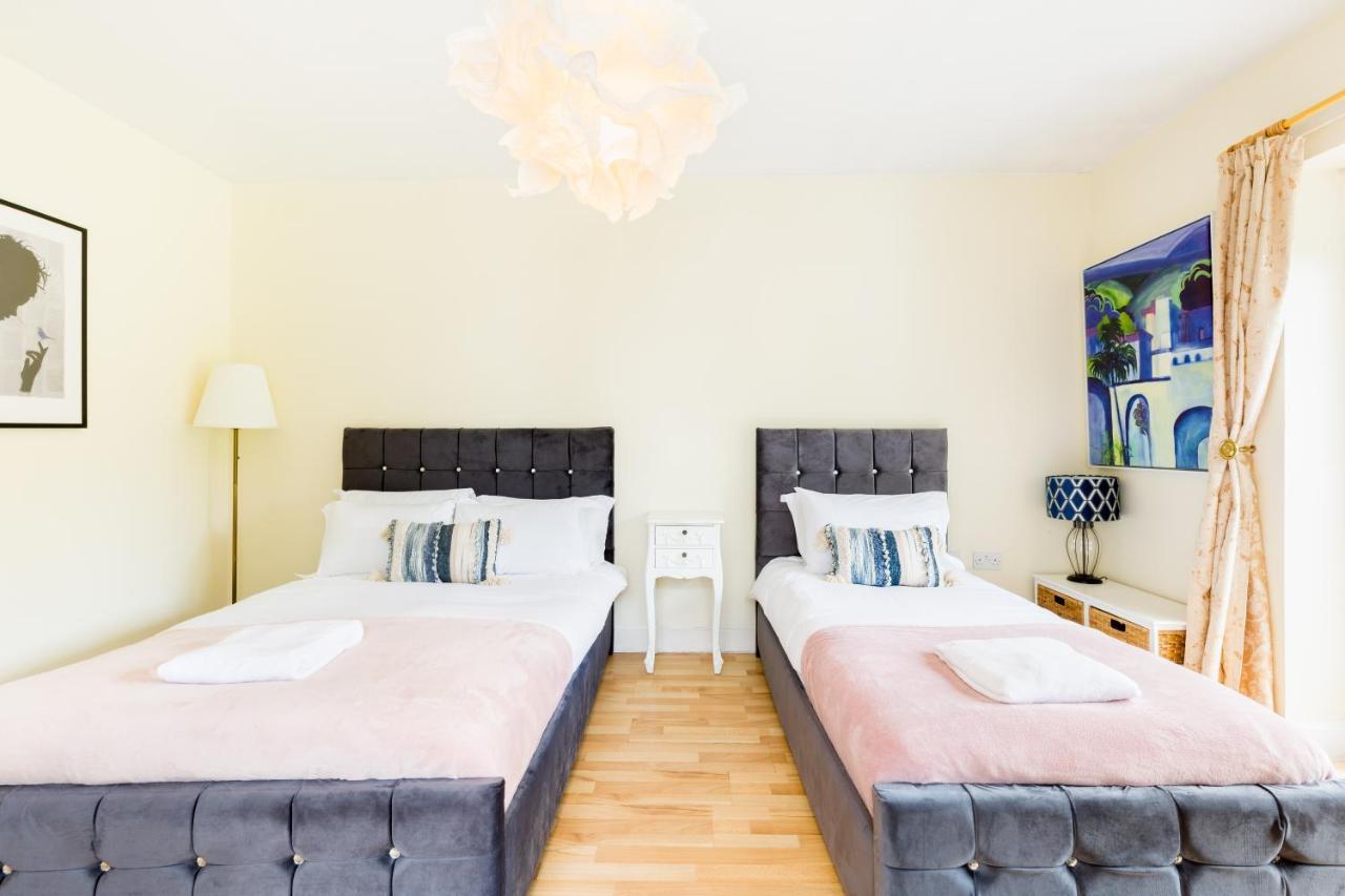 Beautiful 6 Bedroom House For 17 Guests Next To Edgbaston Stadium Birmingham Esterno foto